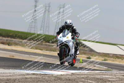 media/Aug-03-2025-TrackDaz (Sun) [[bf4a71acf9]]/B Group/1220pm (Wheelie Bump)/